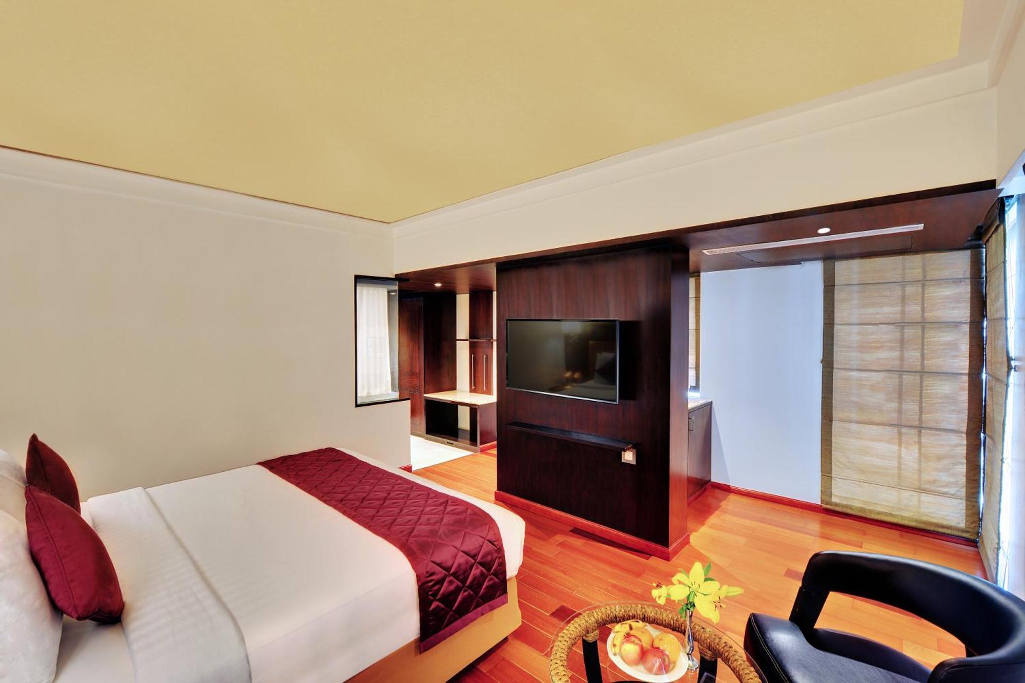 Iris The Business Hotel Bangalore Esterno foto
