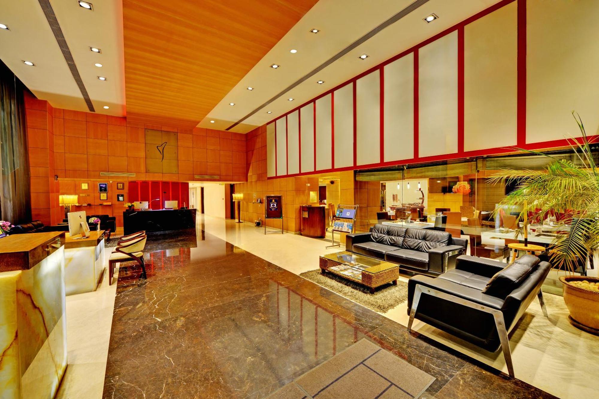 Iris The Business Hotel Bangalore Esterno foto
