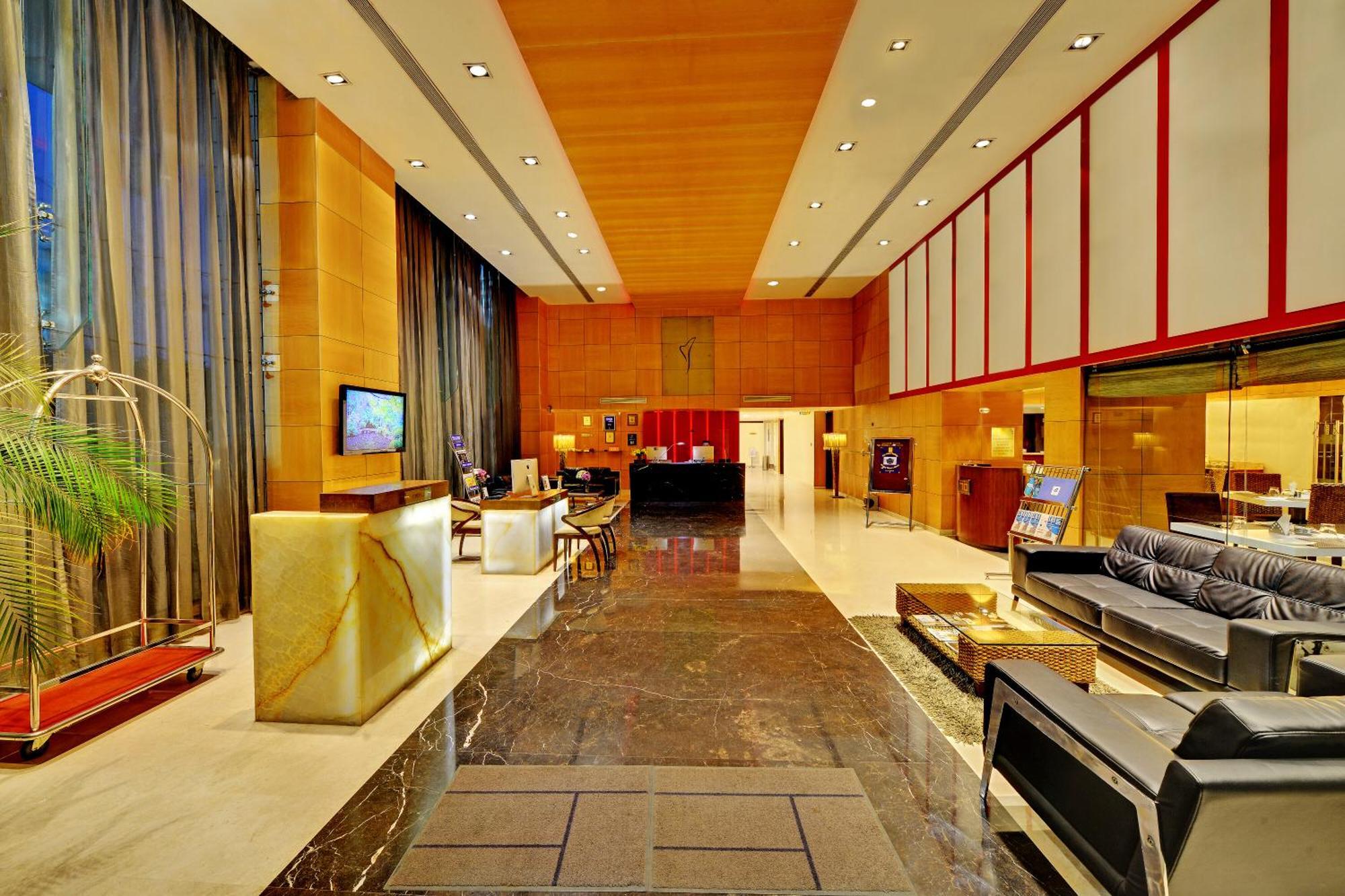 Iris The Business Hotel Bangalore Esterno foto