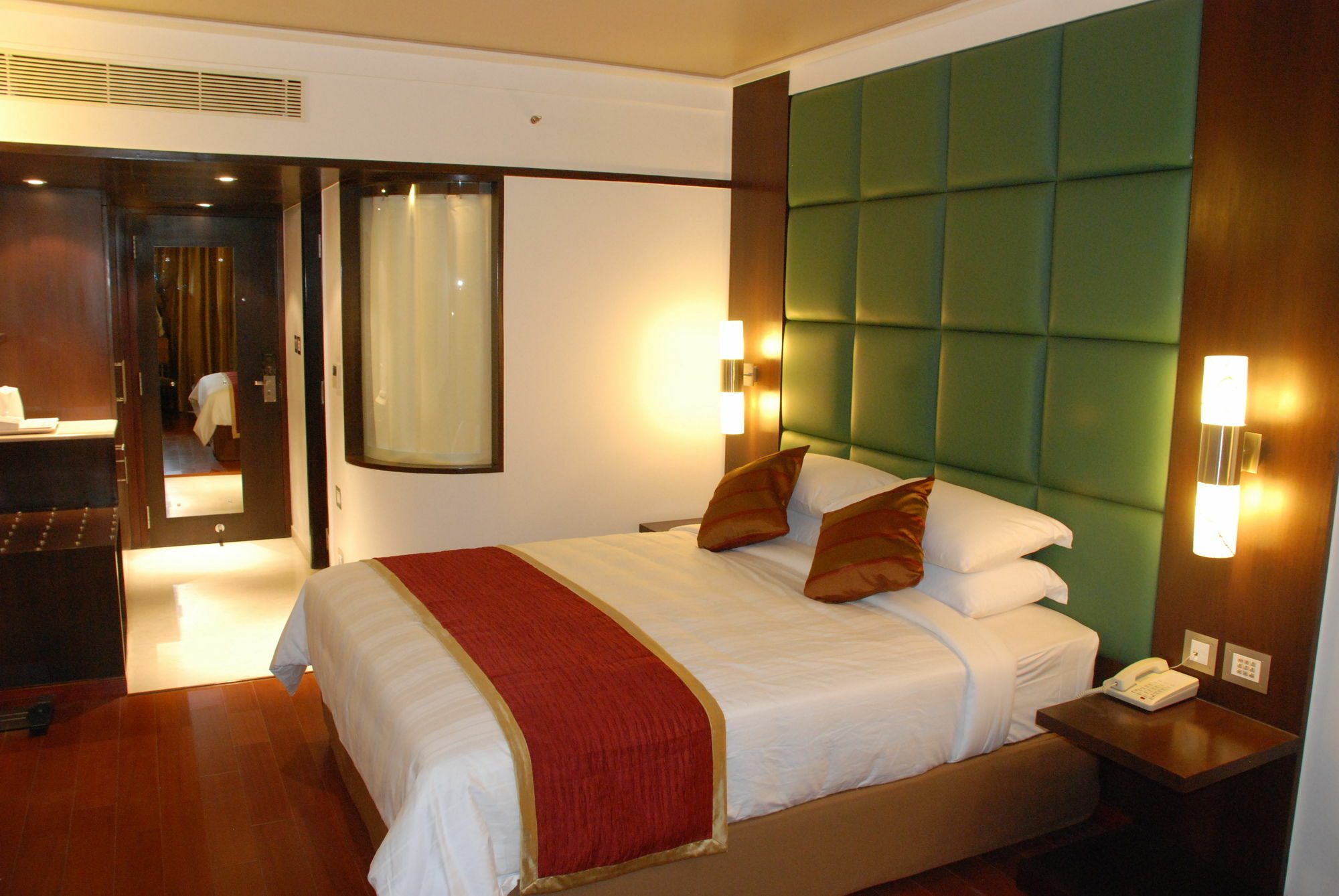 Iris The Business Hotel Bangalore Esterno foto